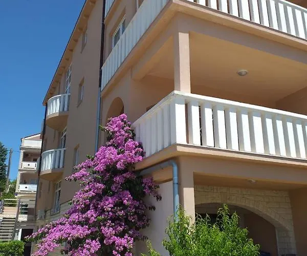 Hana Appartement *
