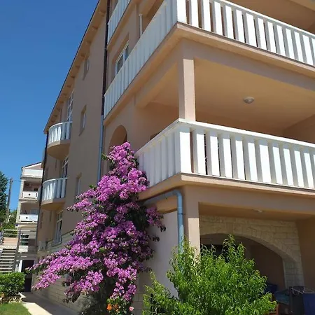 Hana Appartement *